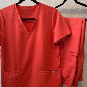 Figs Scrubs Set - Hot Coral - Small Top & Small/Petite Pants